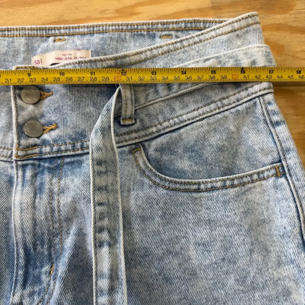 SO acid wash high rise mom Jeans size 13/31W - Picture 7 of 8